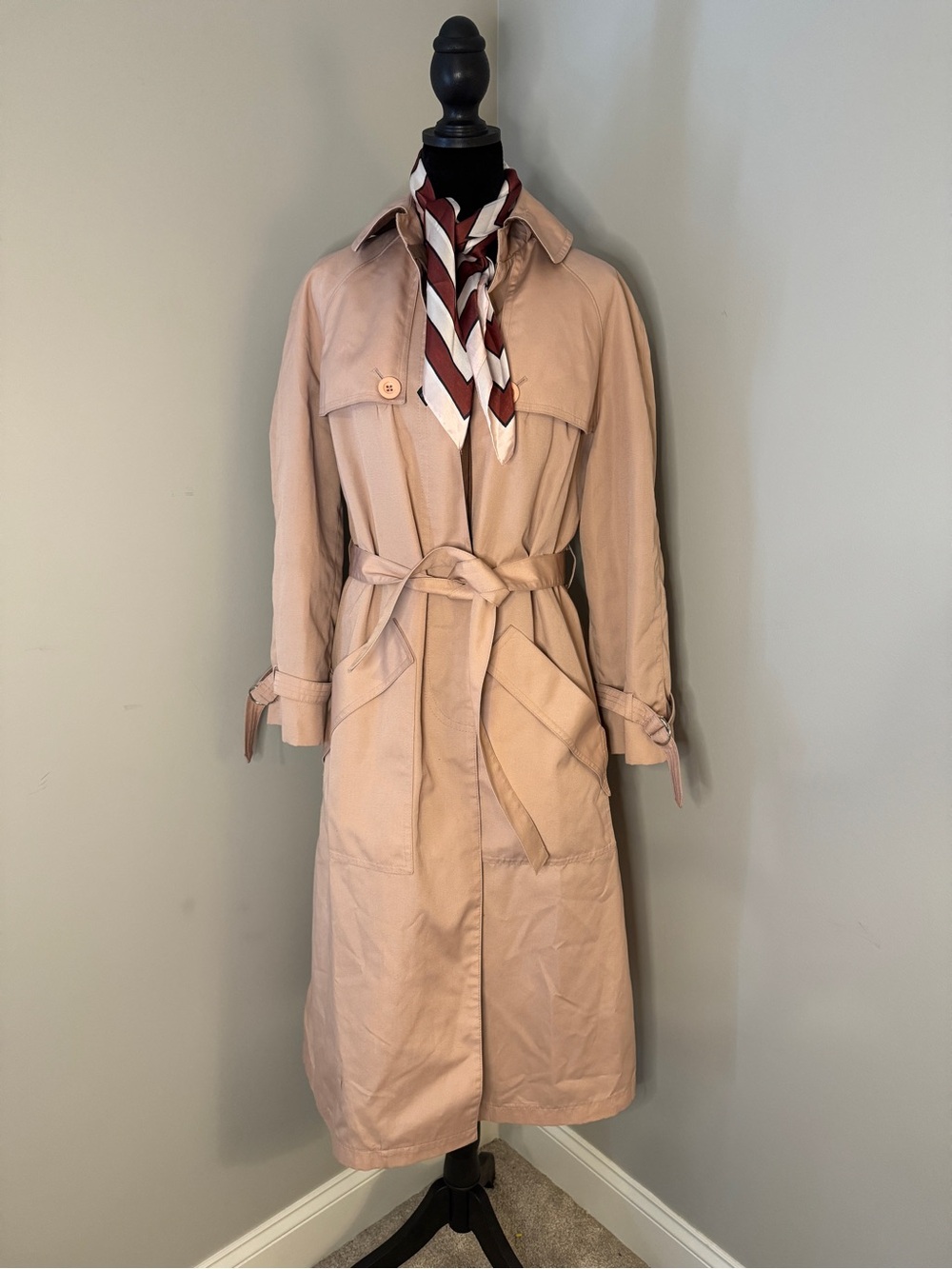 Women's vintage pink Trench Coat with Belt